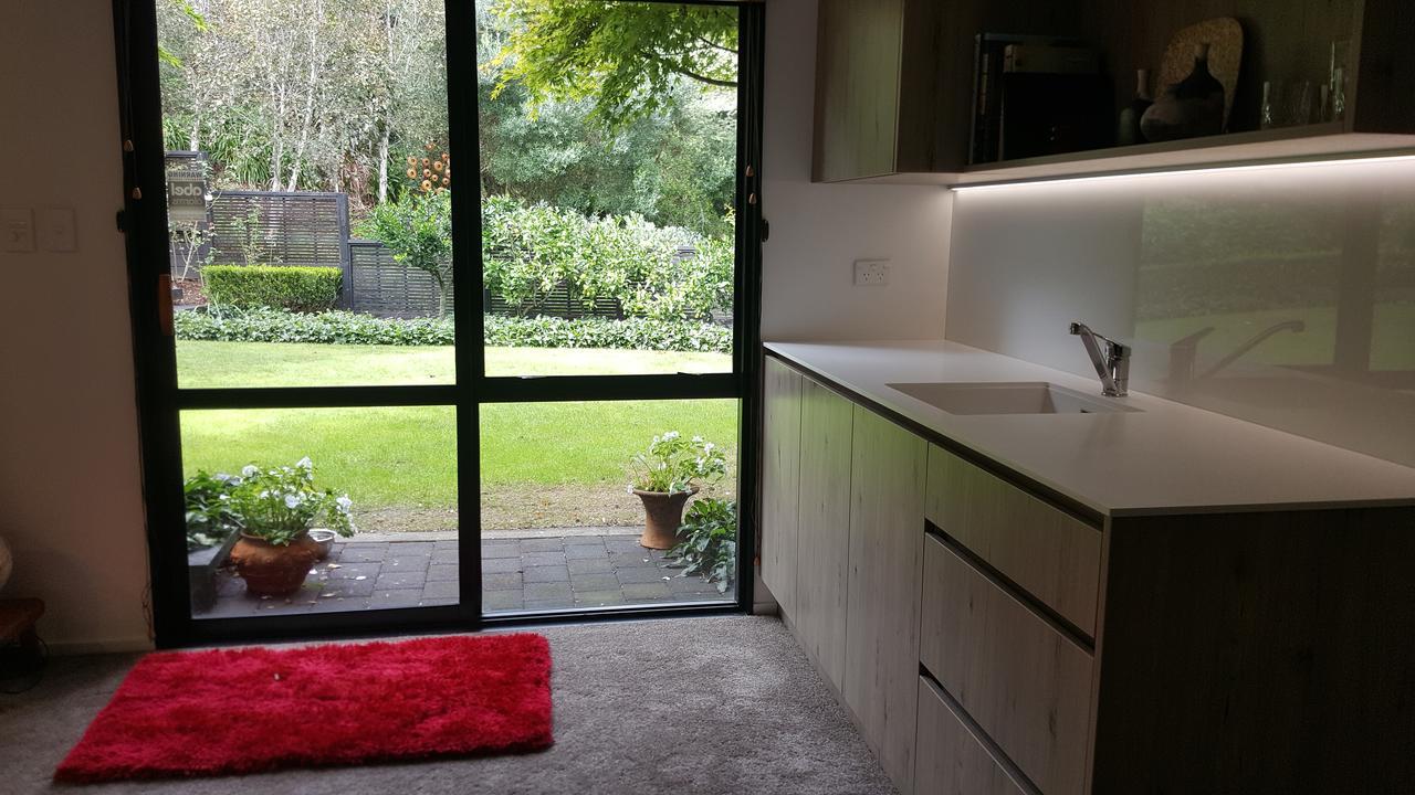 Bed and Breakfast Sequoia Steps à New Plymouth Extérieur photo