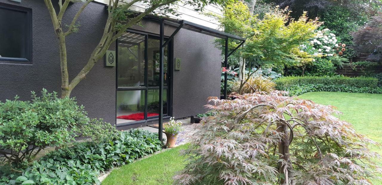 Bed and Breakfast Sequoia Steps à New Plymouth Extérieur photo